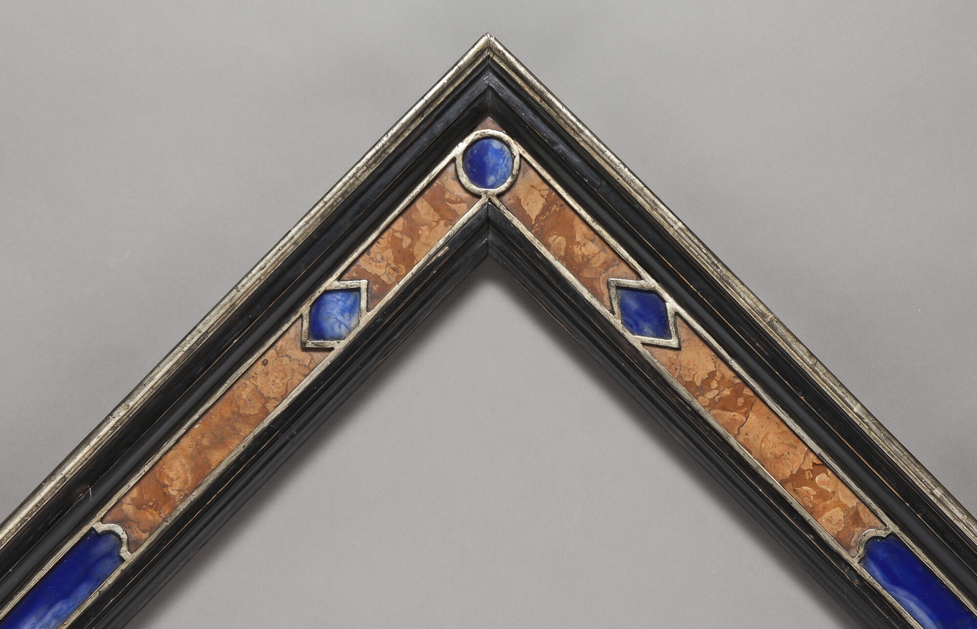 18th Century Cassetta with precious stones